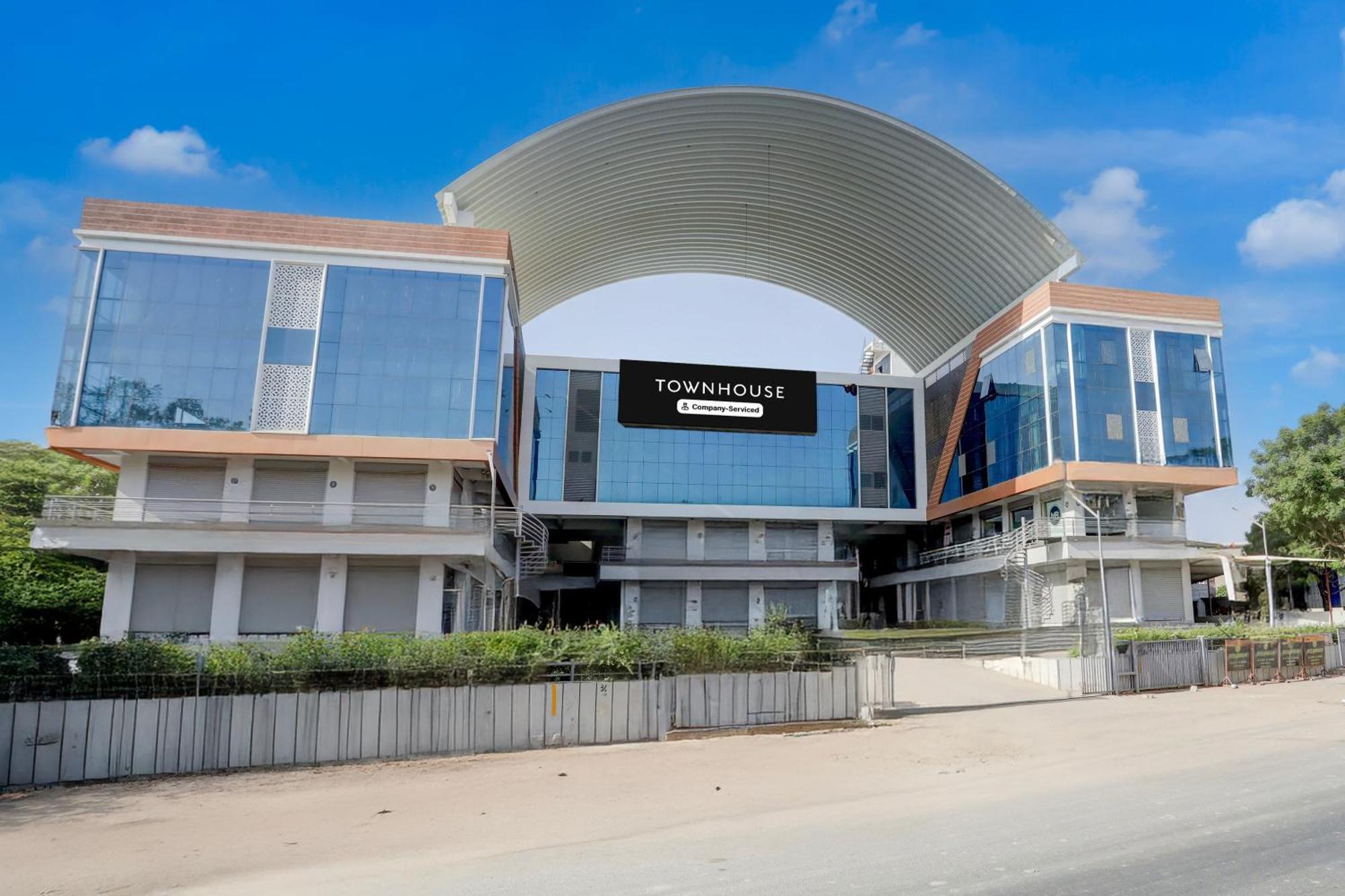 Super Townhouse Ambaji Formerly Hotel Kardhar Inn المظهر الخارجي الصورة