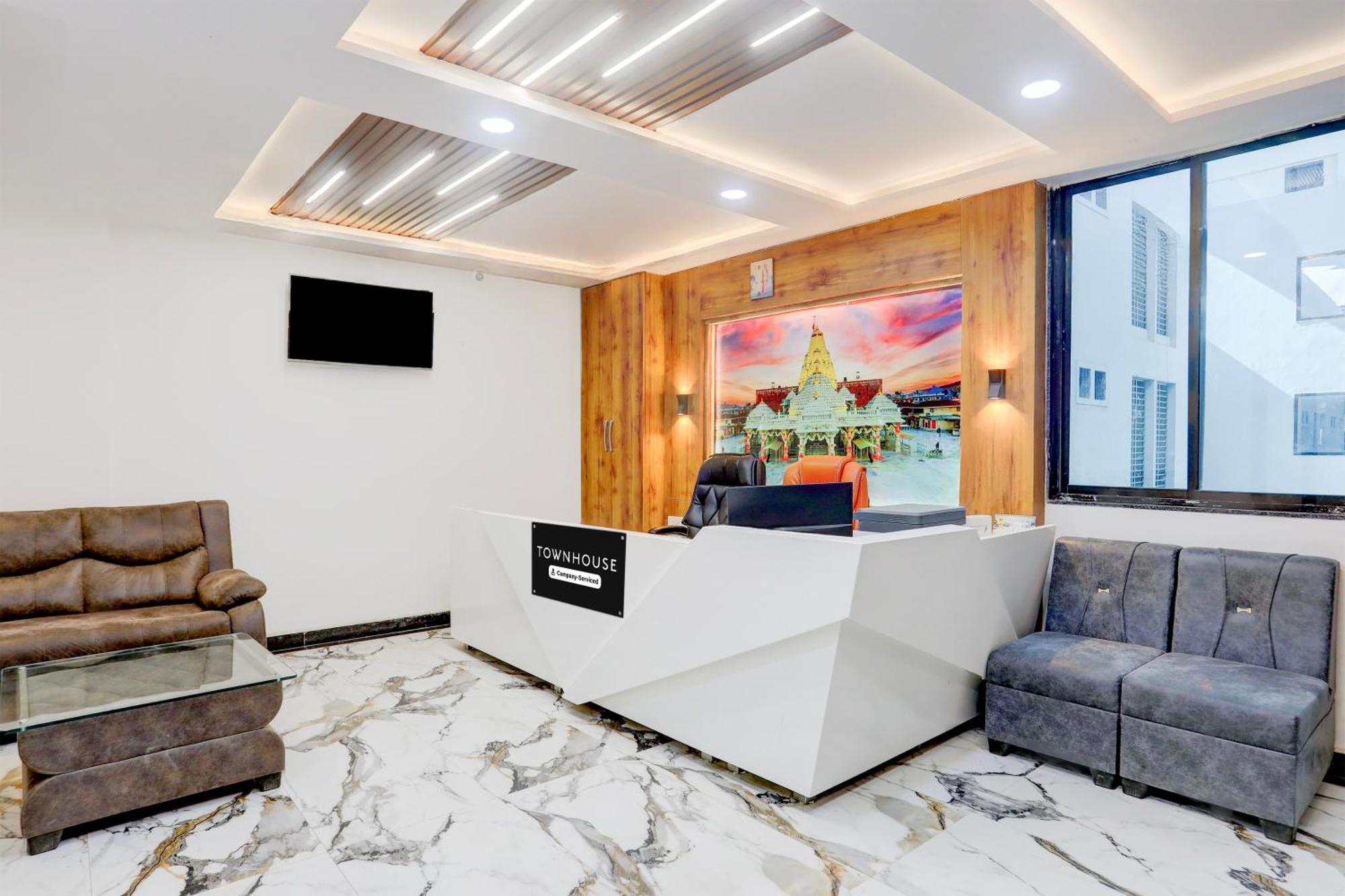 Super Townhouse Ambaji Formerly Hotel Kardhar Inn المظهر الخارجي الصورة