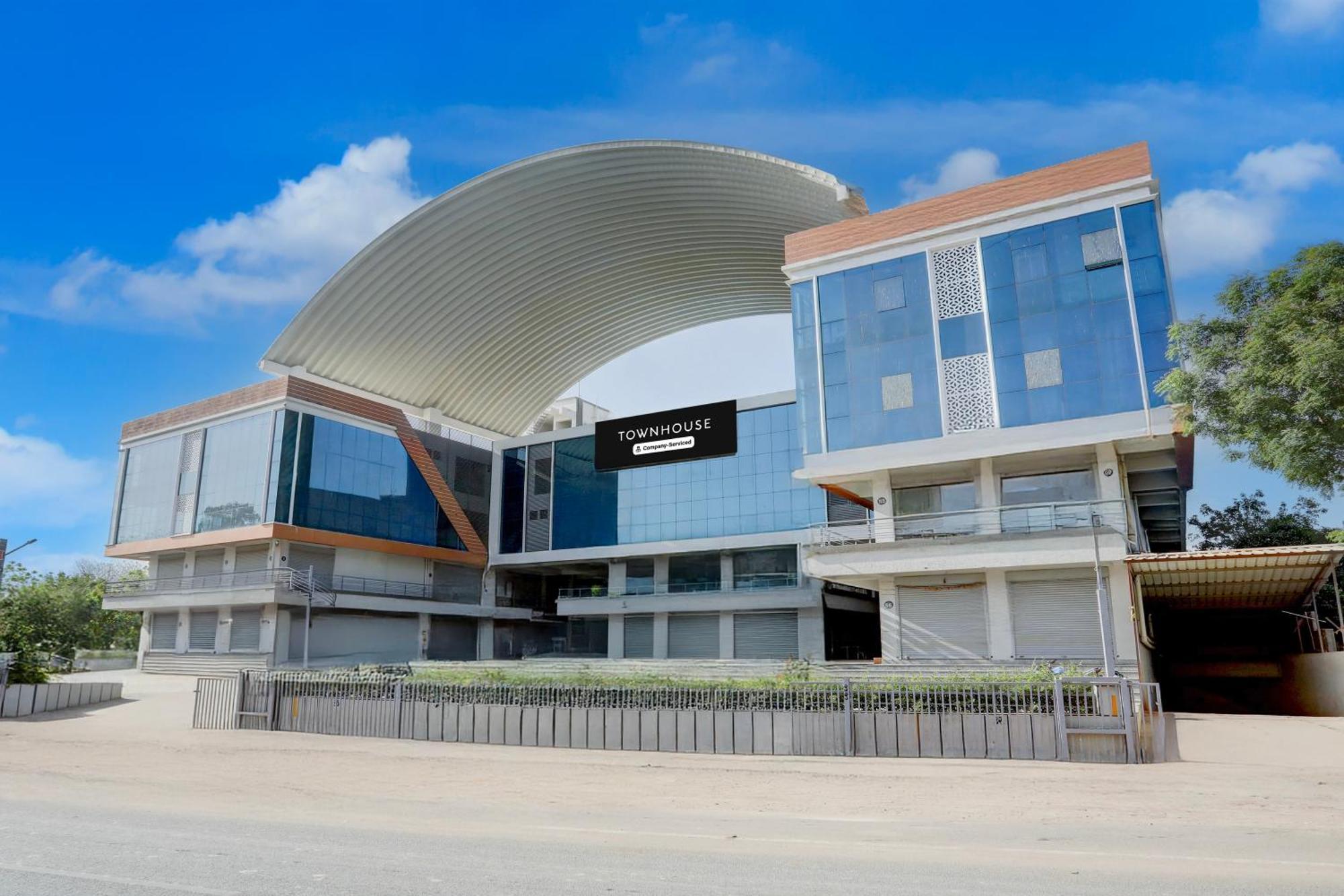 Super Townhouse Ambaji Formerly Hotel Kardhar Inn المظهر الخارجي الصورة